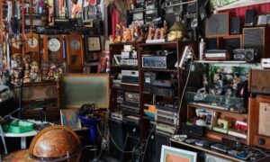 Ways To Tell Trash From Treasures at an Estate Sale